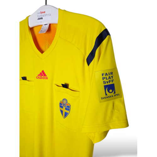 Adidas Origineel Adidas voetbal scheidsrechter tenue Zweedse voetbalbond SvFF 2014/15 Adidas Origineel Adidas voetbal scheidsrechter tenue Zweedse voetbalbond SvFF 2014/15