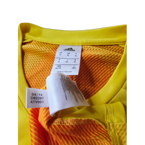 Adidas Origineel Adidas voetbal scheidsrechter tenue Zweedse voetbalbond SvFF 2014/15 Adidas Origineel Adidas voetbal scheidsrechter tenue Zweedse voetbalbond SvFF 2014/15