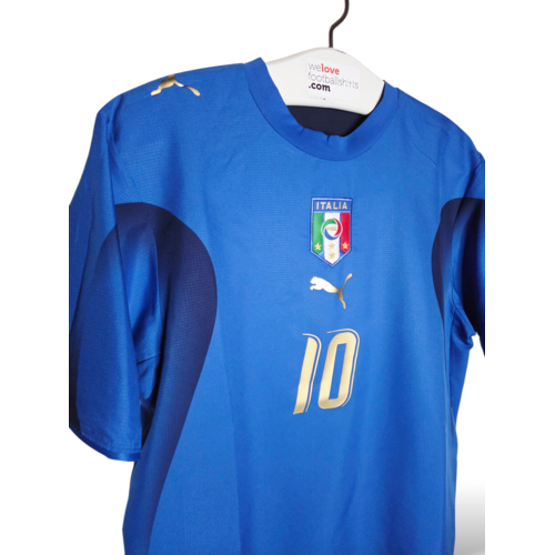 Original retro vintage football shirt Italy World Cup 2006