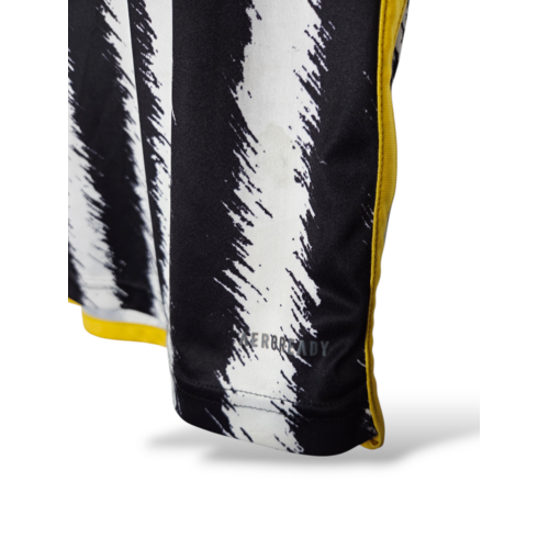 Adidas Original retro vintage football shirt Juventus 2023/24