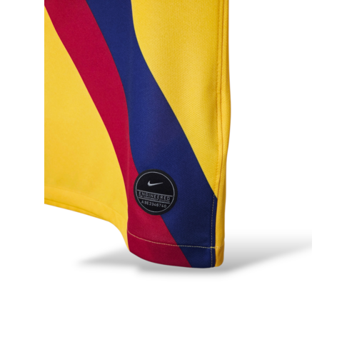 Nike Original retro vintage football shirt FC Barcelona 2019/20