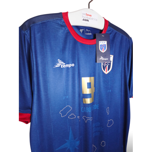 Tempo Origineel retro vintage voetbalshirt Kaapverdië 2024