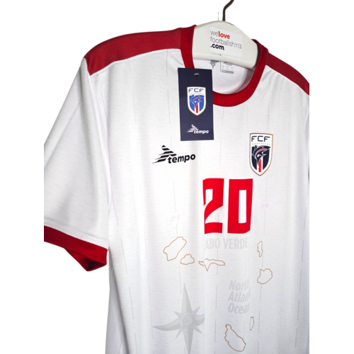 Tempo Origineel retro vintage voetbalshirt Kaapverdië 2024