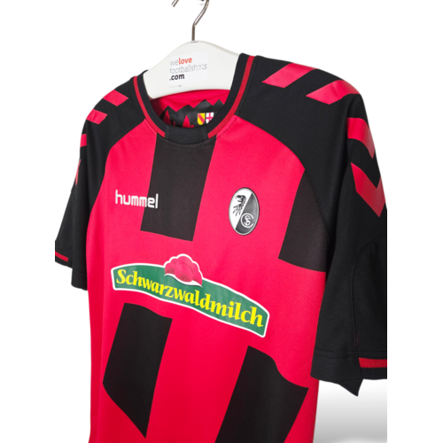 Hummel Origineel retro vintage voetbalshirt SC Freiburg 2016/17 Hummel Origineel retro vintage voetbalshirt SC Freiburg 2016/17