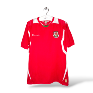 Champion Wales (L) Champion Wales (L)