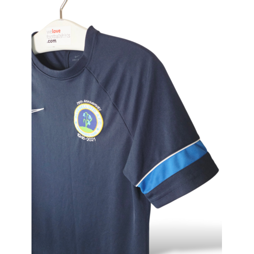 Nike Original retro vintage football shirt Bluebell United F.C. 2021