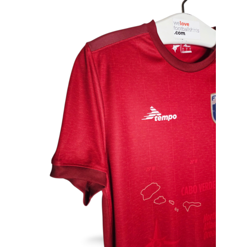 Tempo Origineel retro vintage voetbalshirt Kaapverdië 2024