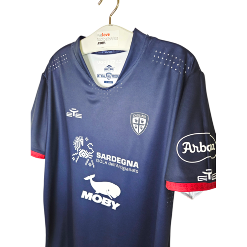 EYE Origineel retro vintage voetbalshirt Cagliari Calcio 2023/24