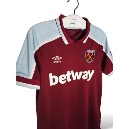 Umbro Original retro vintage football shirt West Ham United 2021/22 Umbro Original retro vintage football shirt West Ham United 2021/22