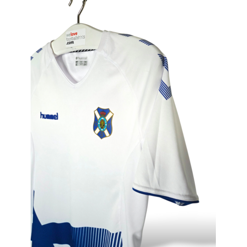 Hummel Origineel retro vintage voetbalshirt CD Tenerife 2019/20 Hummel Origineel retro vintage voetbalshirt CD Tenerife 2019/20