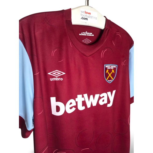 Umbro Original retro vintage football shirt West Ham United 2023/24 Umbro Original retro vintage football shirt West Ham United 2023/24