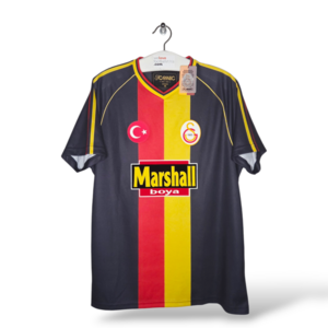 Fanwear Galatasaray (L) *BNWT Fanwear Galatasaray (L) *BNWT