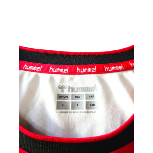 Hummel Origineel retro vintage voetbalshirt Southampton 2022/23 Hummel Origineel retro vintage voetbalshirt Southampton 2022/23