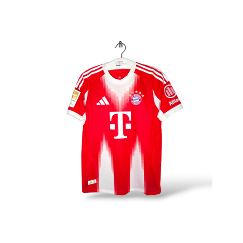 Adidas Origineel retro vintage voetbalshirt Bayern München 2025/26 Adidas Origineel retro vintage voetbalshirt Bayern München 2025/26