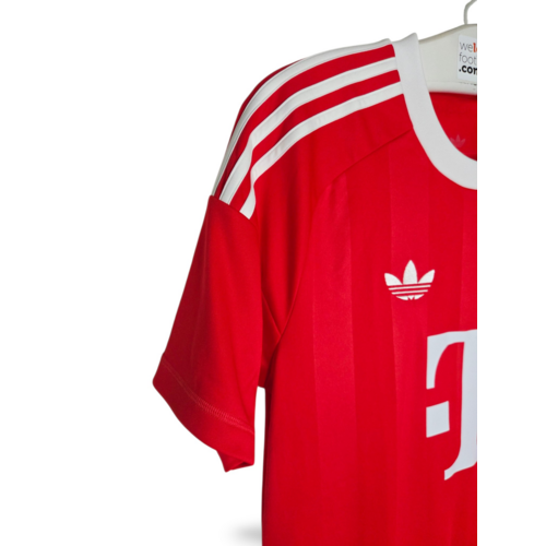 Adidas Original retro vintage goalkeeper shirt Bayern Munich 2025/26 Adidas Original retro vintage goalkeeper shirt Bayern Munich 2025/26