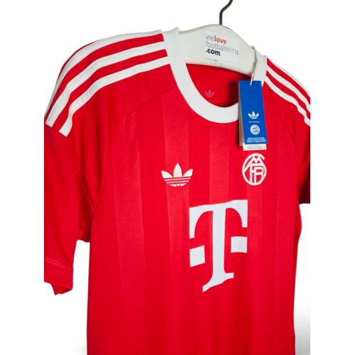 Adidas Original retro vintage goalkeeper shirt Bayern Munich 2025/26 Adidas Original retro vintage goalkeeper shirt Bayern Munich 2025/26