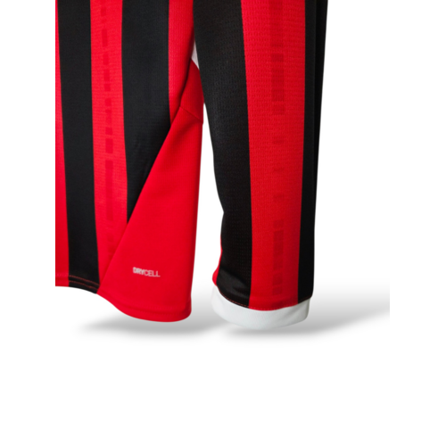 Puma Origineel retro vintage voetbalshirt AC Milan 2024/25 Puma Origineel retro vintage voetbalshirt AC Milan 2024/25