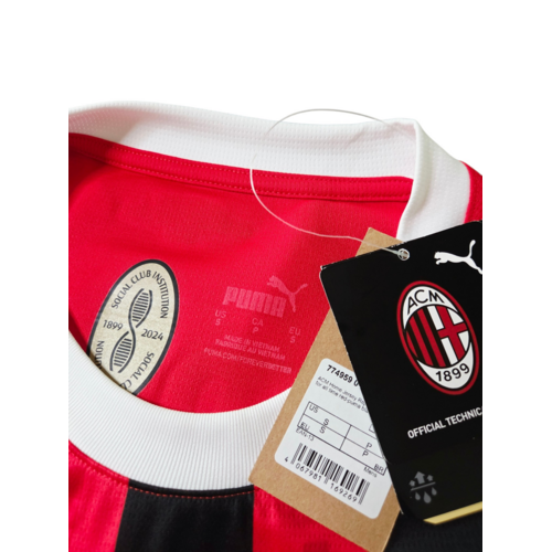 Puma Original retro vintage football shirt AC Milan 2024/25 Puma Original retro vintage football shirt AC Milan 2024/25