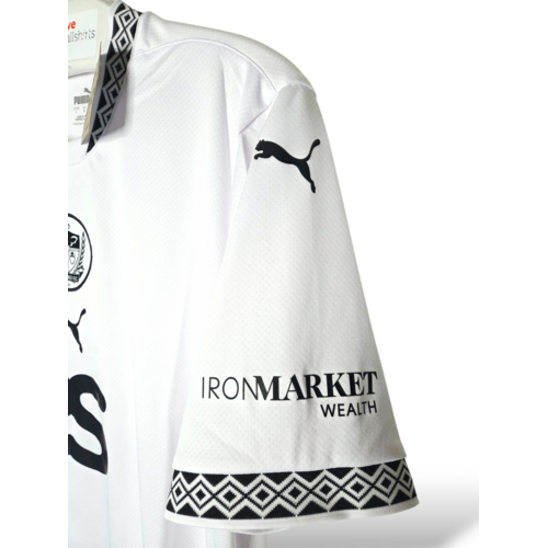 Puma Original retro vintage football shirt Port Vale F.C. 2024/25 Puma Original retro vintage football shirt Port Vale F.C. 2024/25