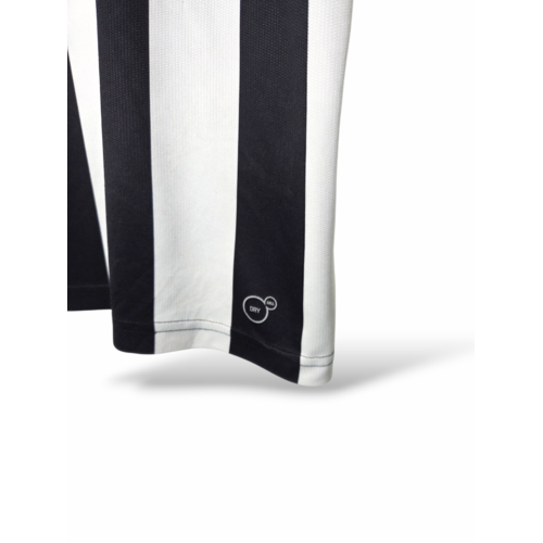 Puma Origineel retro vintage voetbalshirt Newcastle United 2017/18 Puma Origineel retro vintage voetbalshirt Newcastle United 2017/18