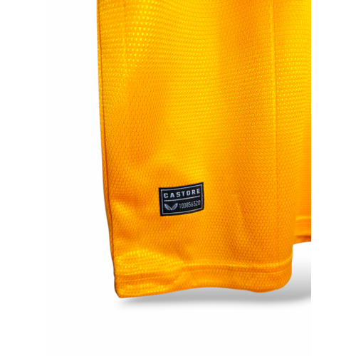 Castore Origineel retro vintage voetbalshirt Wolverhampton Wanderers F.C. 2023/24 Castore Origineel retro vintage voetbalshirt Wolverhampton Wanderers F.C. 2023/24