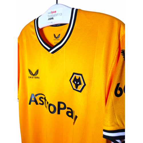 Castore Origineel retro vintage voetbalshirt Wolverhampton Wanderers F.C. 2023/24 Castore Origineel retro vintage voetbalshirt Wolverhampton Wanderers F.C. 2023/24