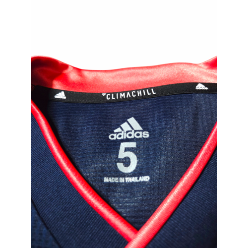 Adidas Origineel vintage Matchworn voetbalshirt Bayern München 2019/20 Adidas Origineel vintage Matchworn voetbalshirt Bayern München 2019/20