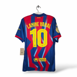 Nike FC Barcelona (L) *BNWT Nike FC Barcelona (L) *BNWT