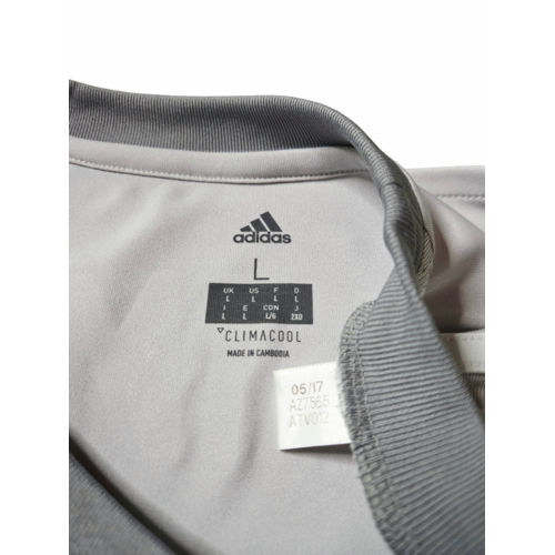 Adidas Original retro vintage football shirt Manchester United 2017/18 Adidas Original retro vintage football shirt Manchester United 2017/18