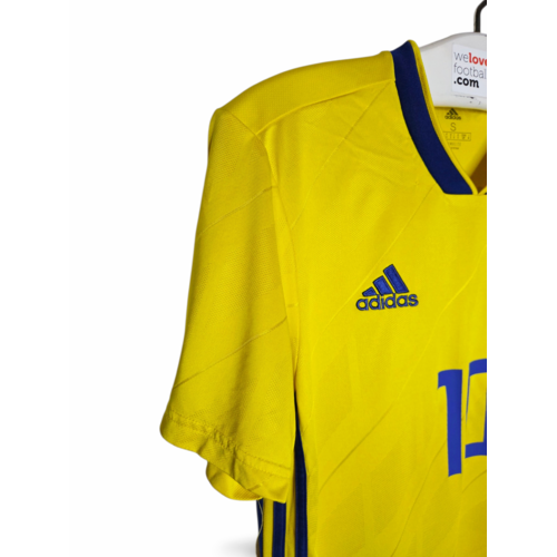 Adidas Origineel retro vintage voetbalshirt Zweden 2018/19 Adidas Origineel retro vintage voetbalshirt Zweden 2018/19
