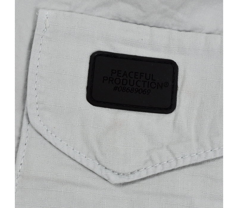 Peaceful Production cargo shorts Ice