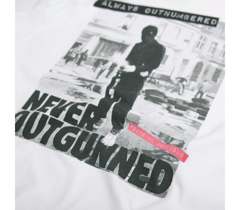 Peaceful Hooligan Outnumbered t-shirt White