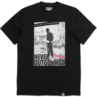 Peaceful Hooligan Outnumbered t-shirt Black