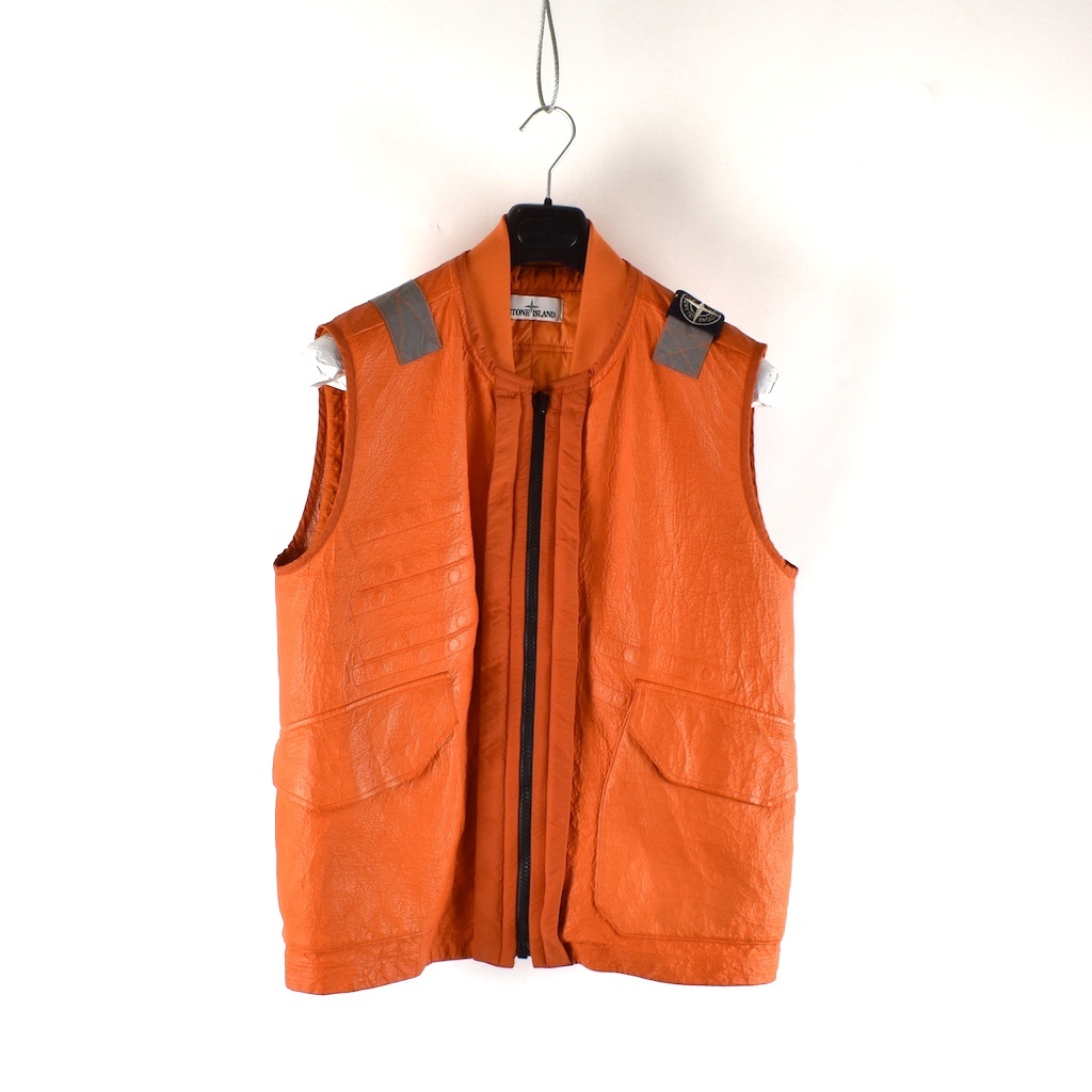 STONE  GARMENT DYED DOWN VEST 赤 Stone Island Marina Rubber Wax Poplin Down Vest in Red for