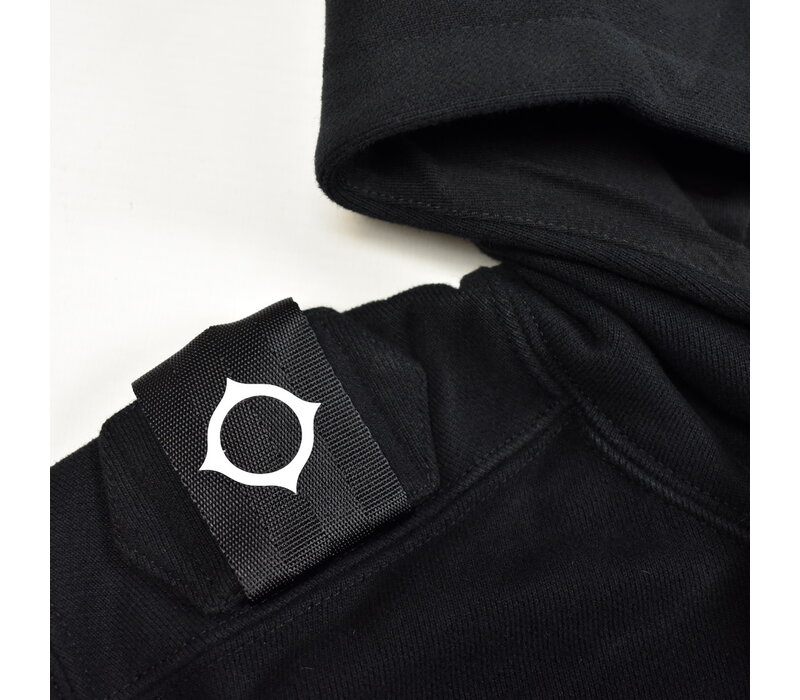 MA.STRUM core overhead hoody Jet Black
