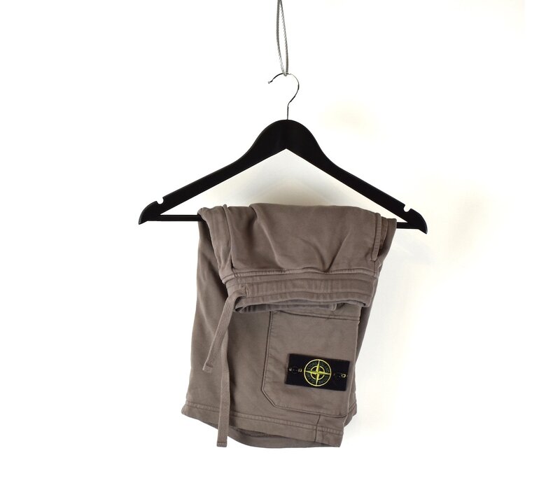 Stone Island brown cotton fleece badge shorts L