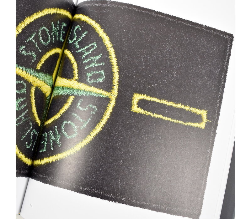 Stone Island - Storia: updated hardcover boek