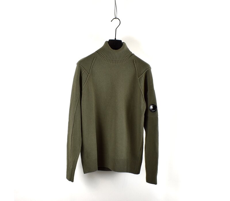 C.P. Company olive green wool lens turtle neck knit size 46