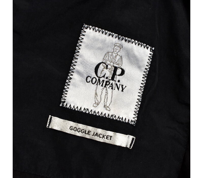C.P. Company black flatt nylon goggle hood fishtail parka size XXXL