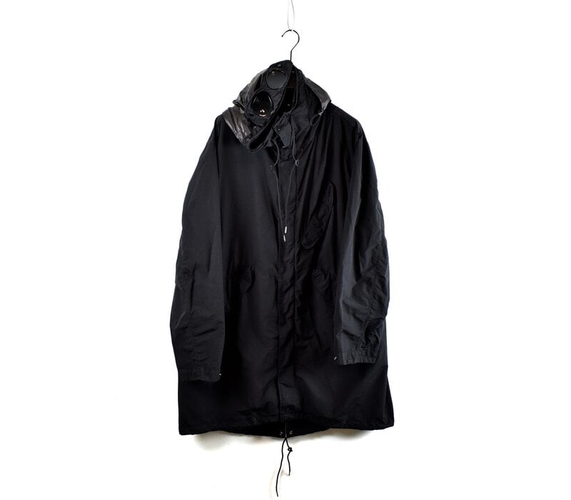 C.P. Company black flatt nylon goggle hood fishtail parka XXL