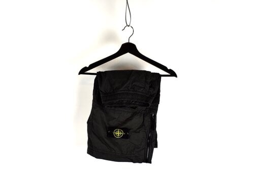 Stone Island Stone Island black cotton cargo shorts 36