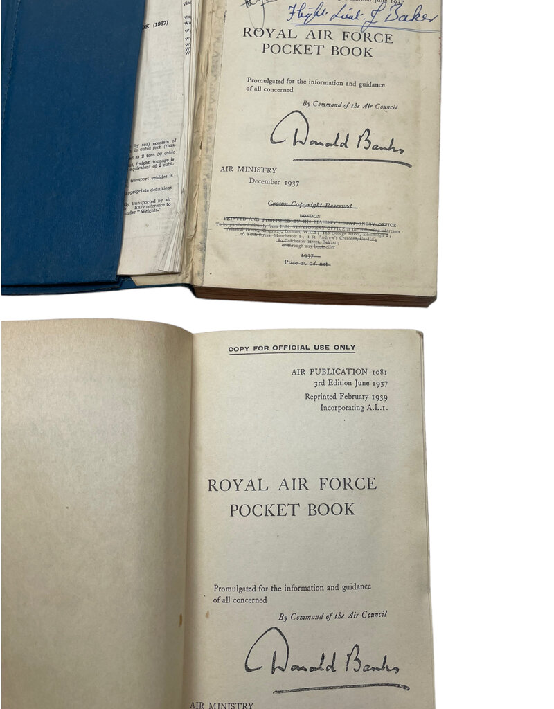 Engelse WO2 RAF pocket books