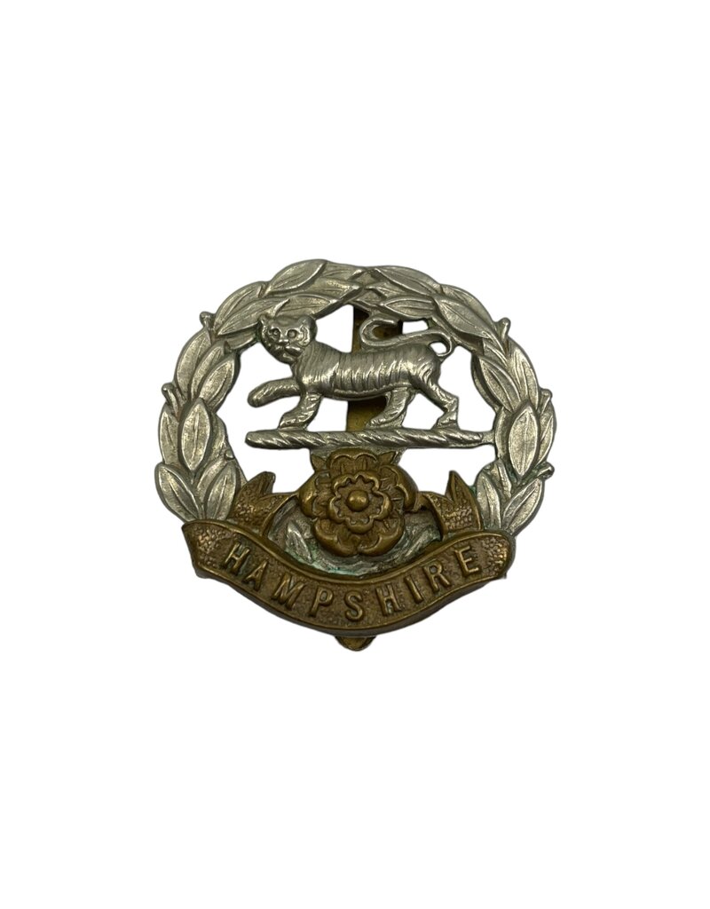 Engelse WO2 Hampshire cap badge