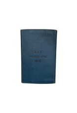 Engels WO2 RAF pocket book