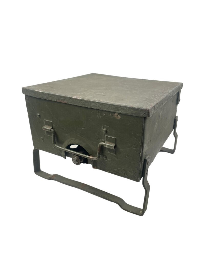 Engelse WO2 Safety Cooker