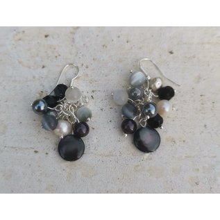 earrings grey/white/black balls