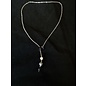 collier 3 pierres semi-précieuses + fermoir anneau noir à l'avant