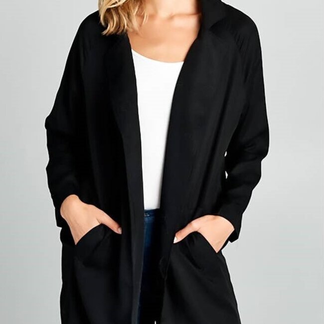 Black jacket with pockets made of 100% Tencel