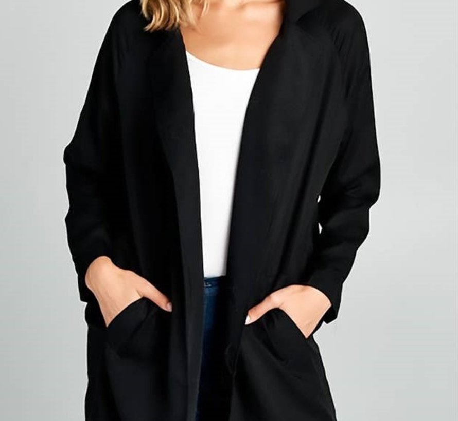 Black jacket with pockets made of 100% Tencel