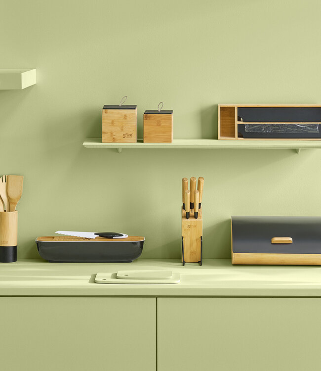 Bamboo cutting board with handle  37x37x3.5 cm